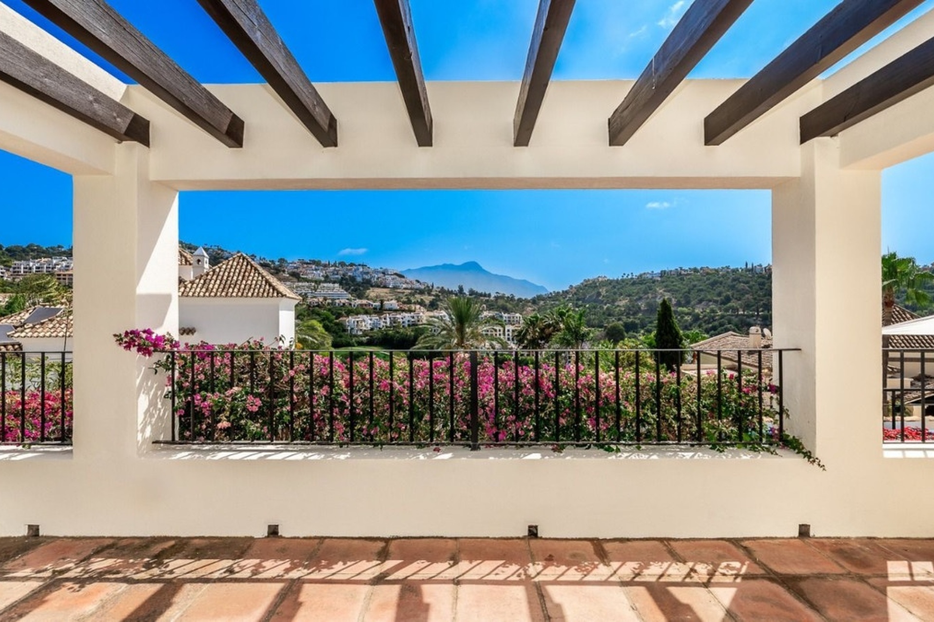 Wiederverkauf - Villa - Benahavís - Los Arqueros