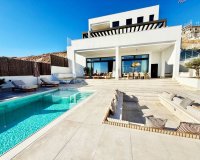 Wiederverkauf - Villa - Benalmadena - Benalmadena Centro