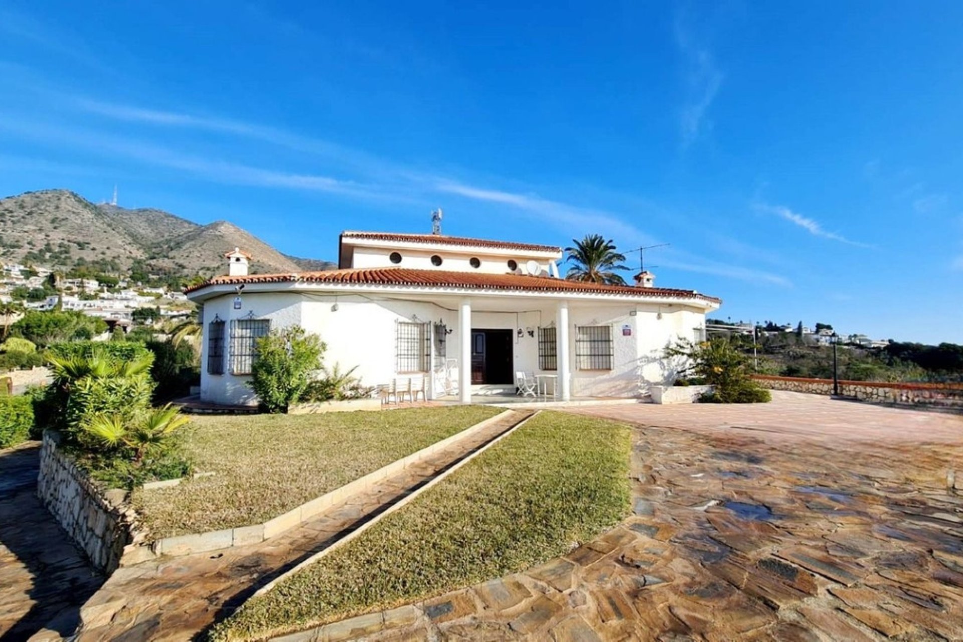 Wiederverkauf - Villa - Benalmadena - Benalmadena Centro
