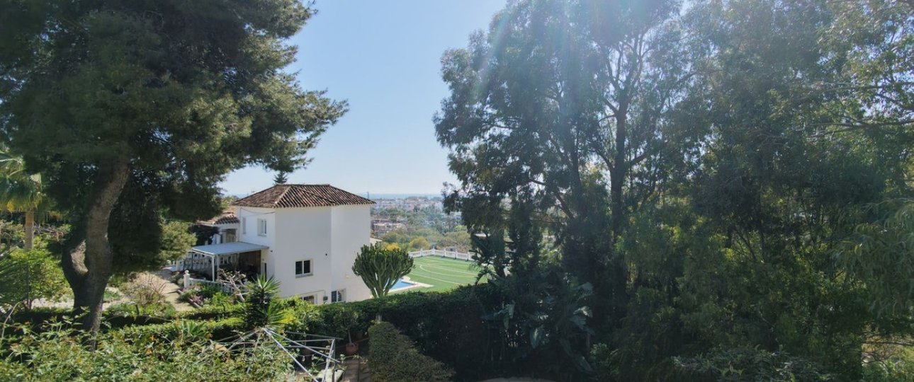 Wiederverkauf - Villa - Estepona - Atalaya