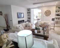 Wiederverkauf - Villa - Estepona - Atalaya