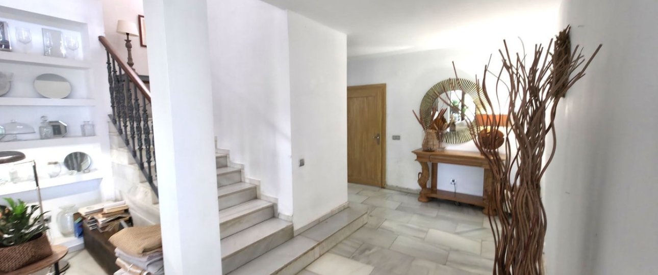Wiederverkauf - Villa - Estepona - Atalaya