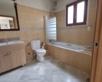 Wiederverkauf - Villa - Estepona - Atalaya