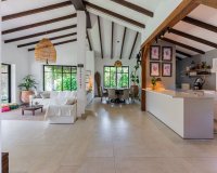 Wiederverkauf - Villa - Estepona - Atalaya