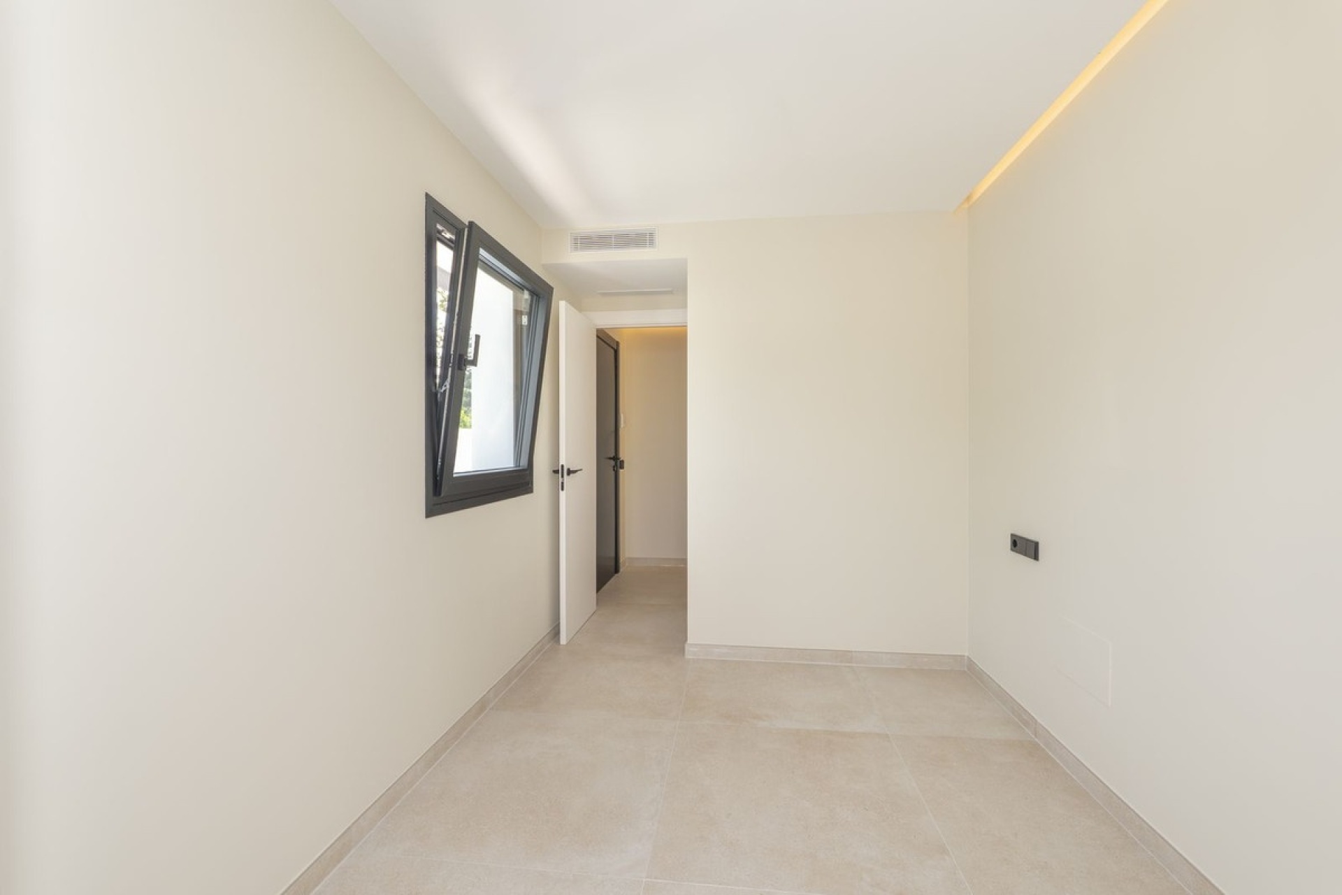Wiederverkauf - Villa - Estepona - Atalaya