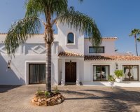 Wiederverkauf - Villa - Estepona - Atalaya