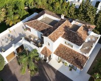 Wiederverkauf - Villa - Estepona - Atalaya