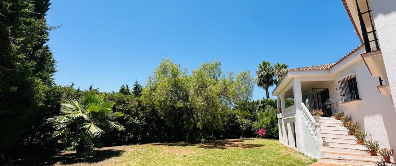 Wiederverkauf - Villa - Estepona - Atalaya