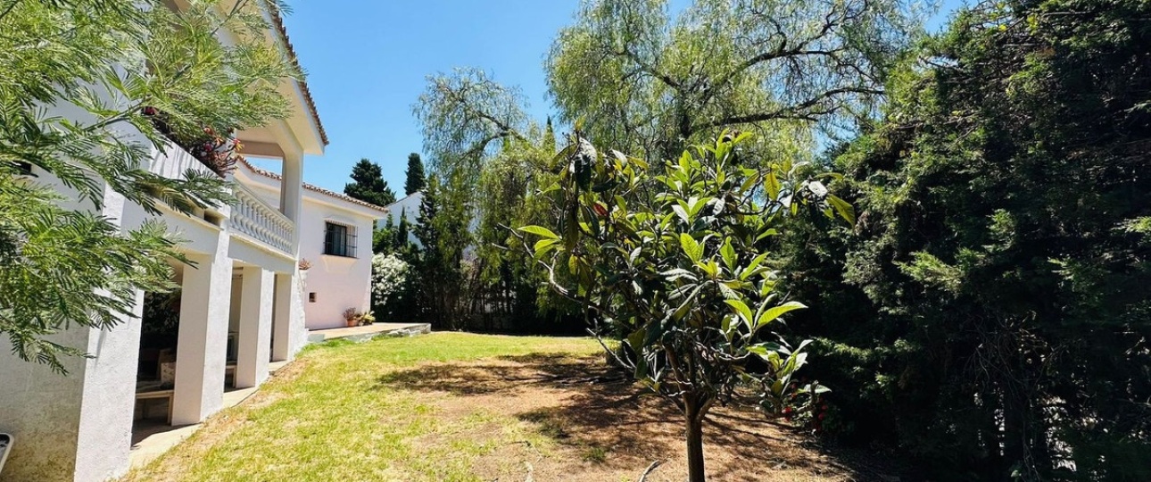 Wiederverkauf - Villa - Estepona - Atalaya