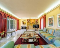 Wiederverkauf - Villa - Estepona - Atalaya