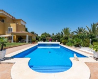 Wiederverkauf - Villa - Estepona - Atalaya