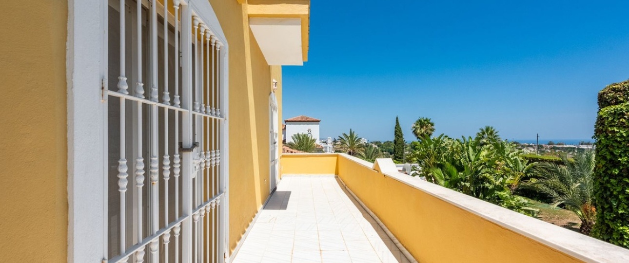 Wiederverkauf - Villa - Estepona - Atalaya