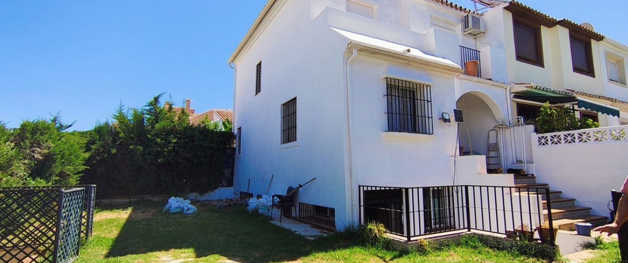Wiederverkauf - Villa - Estepona - Atalaya