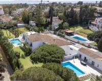Wiederverkauf - Villa - Estepona - Atalaya