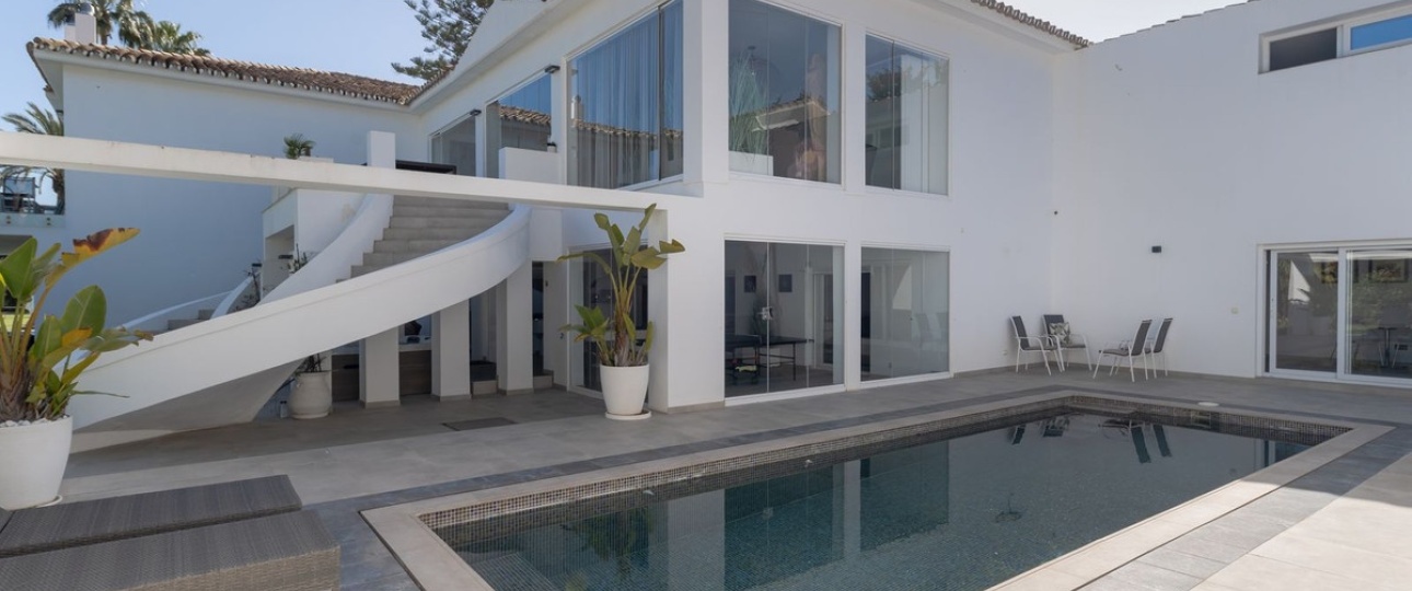 Wiederverkauf - Villa - Estepona - Atalaya