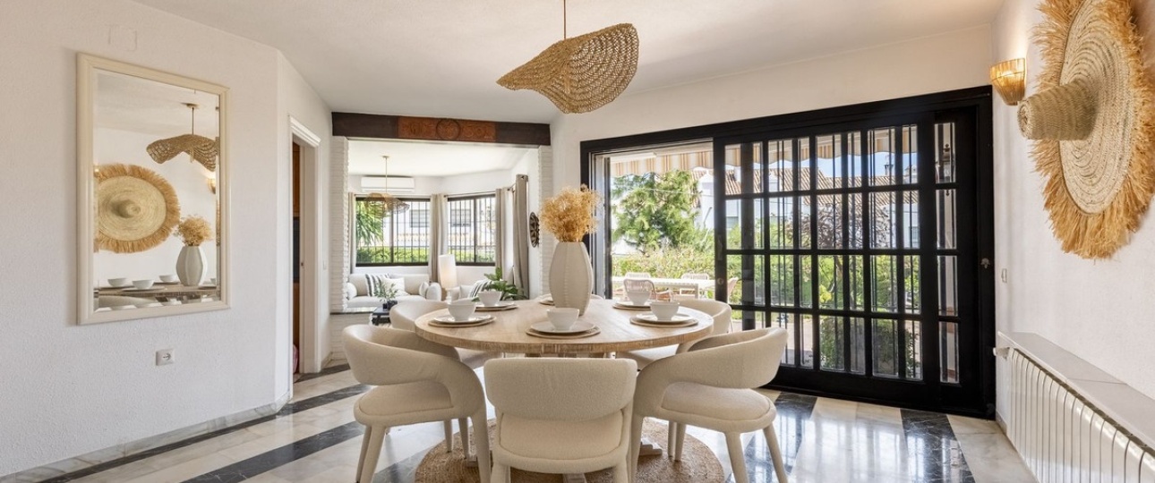 Wiederverkauf - Villa - Estepona - Atalaya