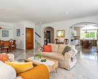 Wiederverkauf - Villa - Estepona - Atalaya