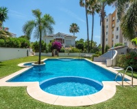 Wiederverkauf - Villa - Estepona - Atalaya