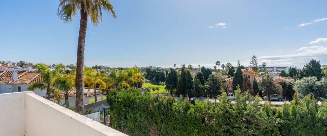 Wiederverkauf - Villa - Estepona - Atalaya