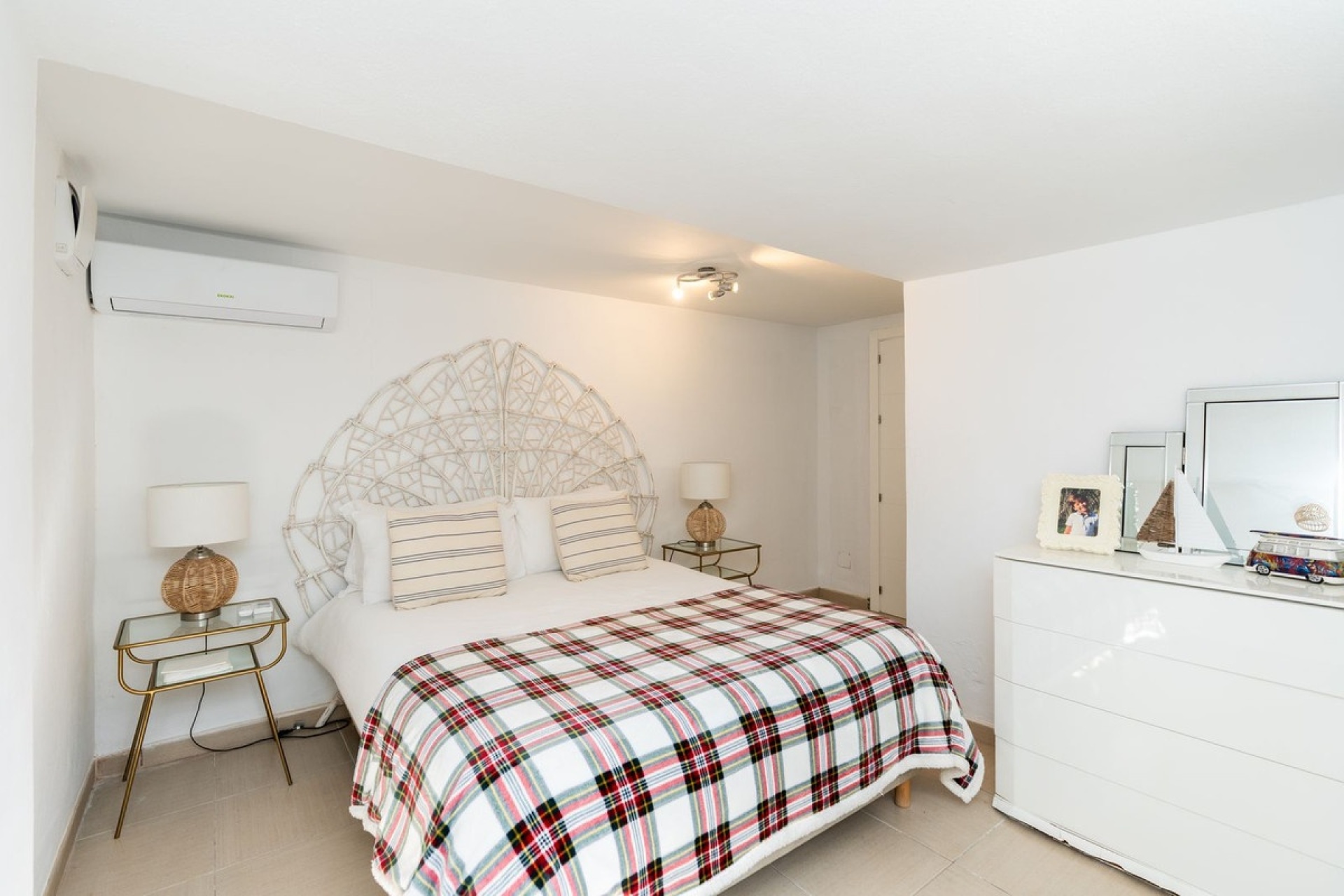 Wiederverkauf - Villa - Estepona - Atalaya