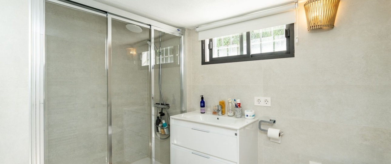 Wiederverkauf - Villa - Estepona - Atalaya