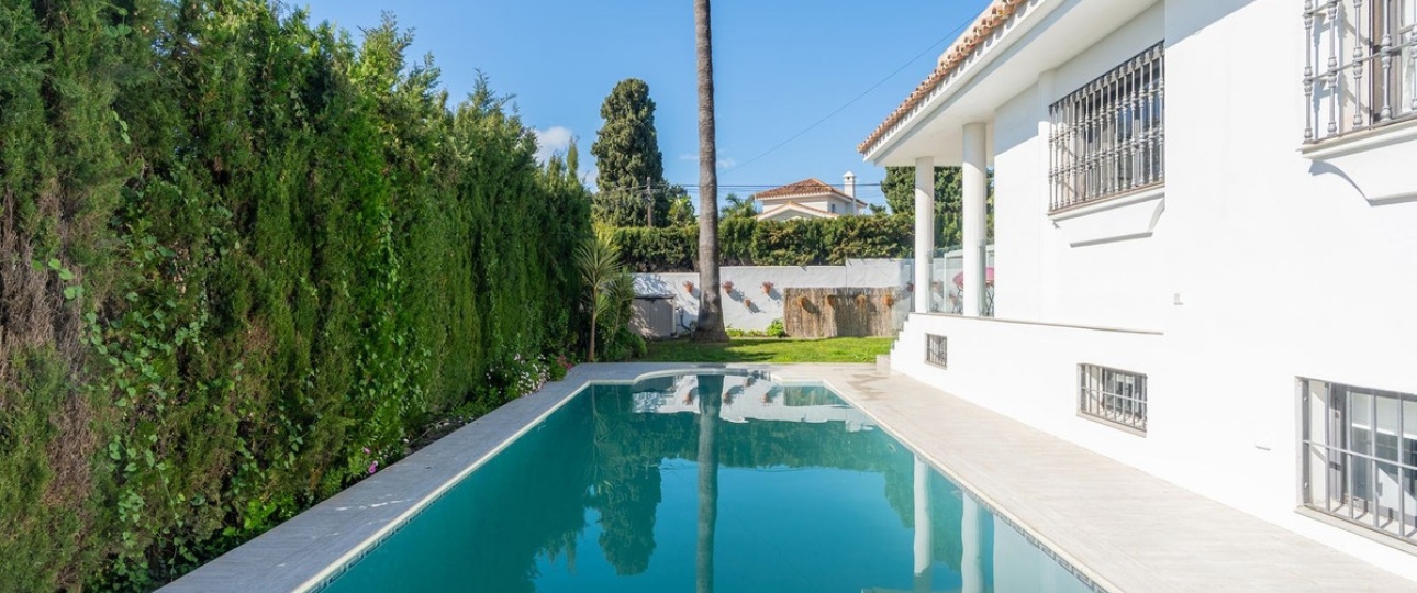 Wiederverkauf - Villa - Estepona - Atalaya