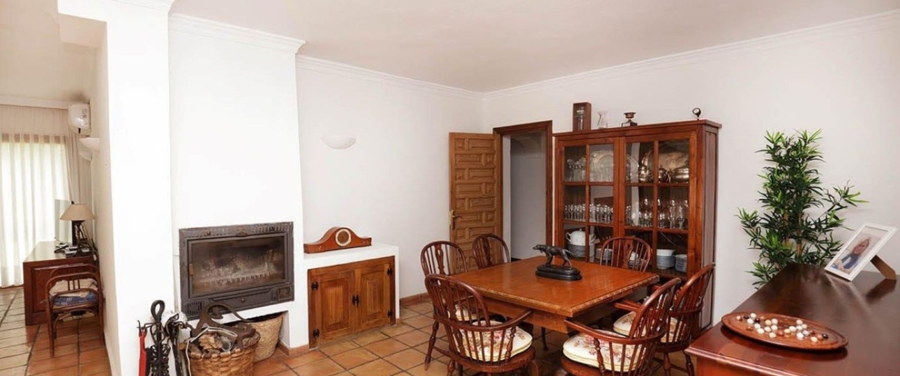 Wiederverkauf - Villa - Estepona - Atalaya