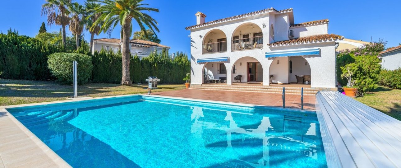 Wiederverkauf - Villa - Estepona - Atalaya