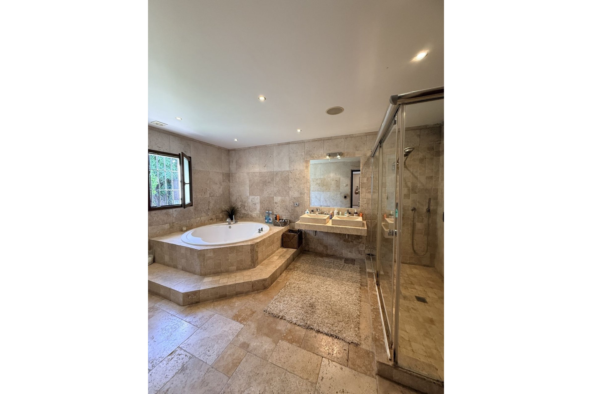 Wiederverkauf - Villa - Estepona - Bel Air