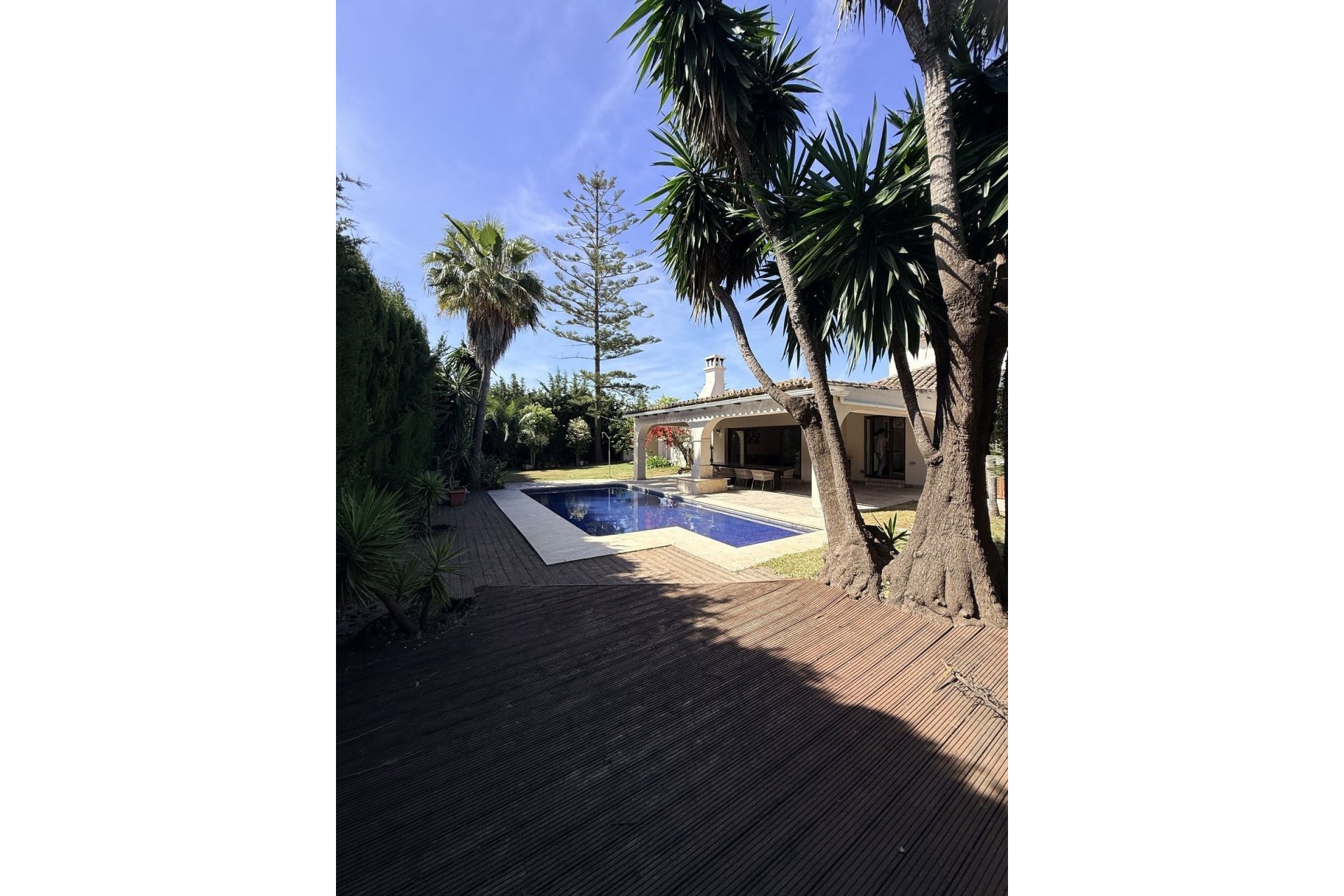 Wiederverkauf - Villa - Estepona - Bel Air