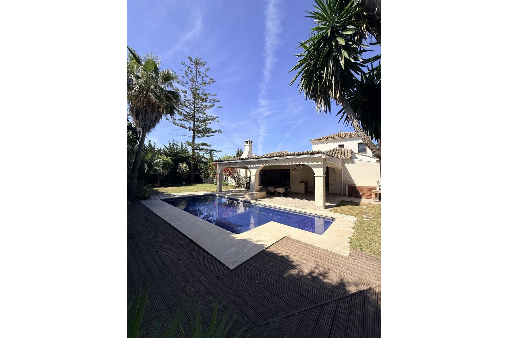 Wiederverkauf - Villa - Estepona - Bel Air