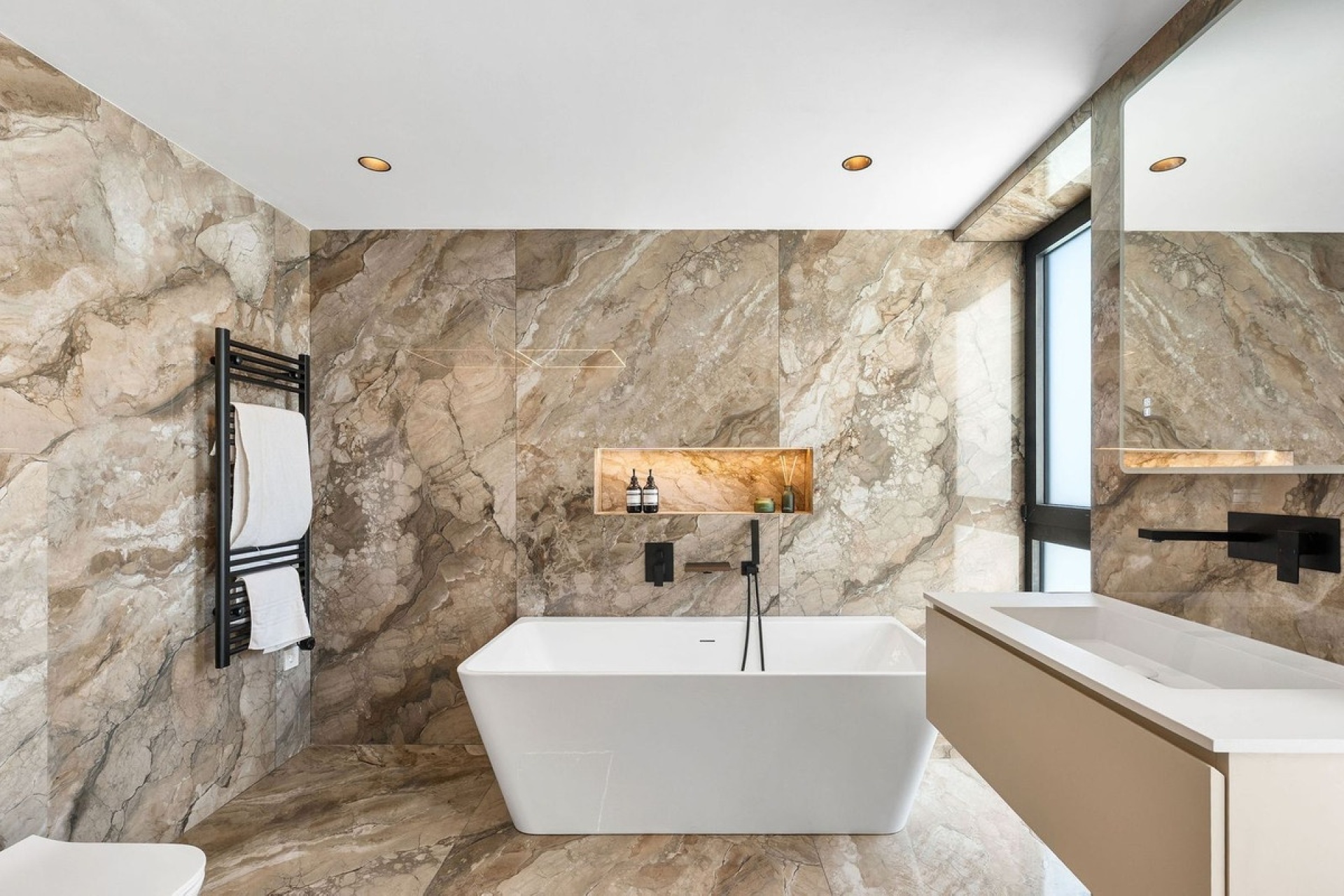 Wiederverkauf - Villa - Estepona - Bel Air