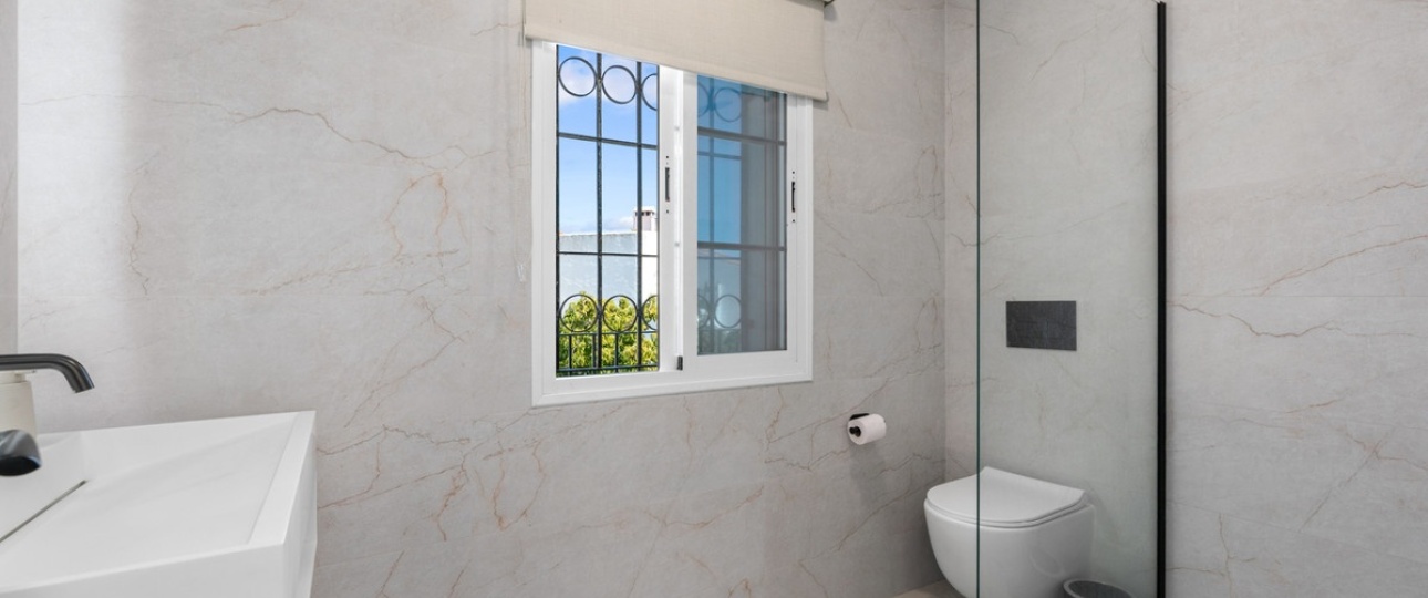 Wiederverkauf - Villa - Estepona - Bel Air