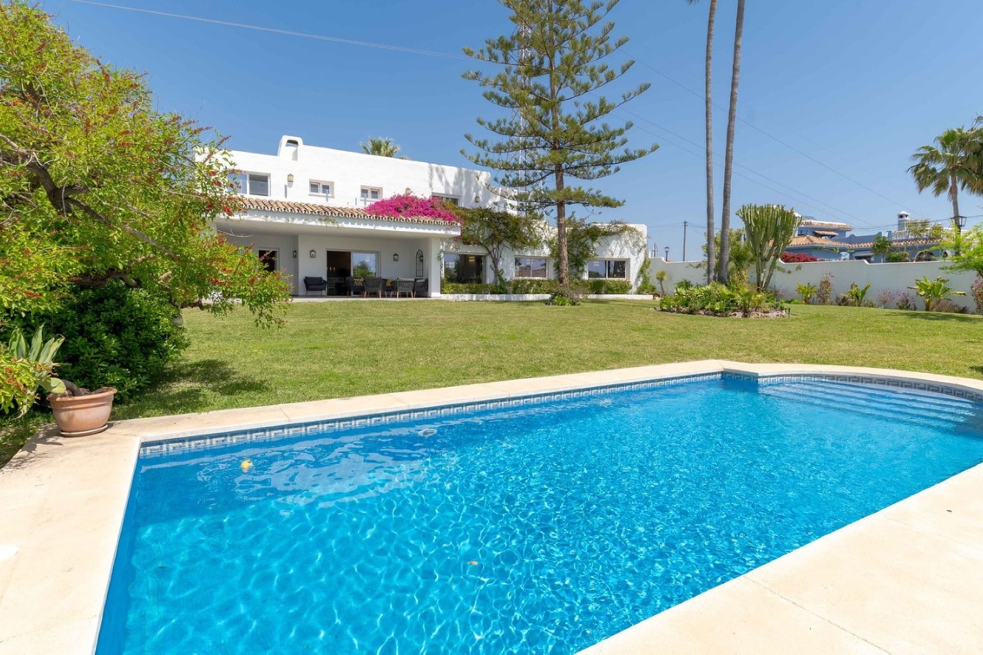 Wiederverkauf - Villa - Estepona - Bel Air