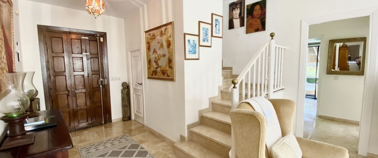 Wiederverkauf - Villa - Estepona - Benamara
