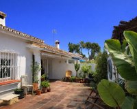 Wiederverkauf - Villa - Estepona - Benamara