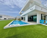 Wiederverkauf - Villa - Estepona - Cancelada