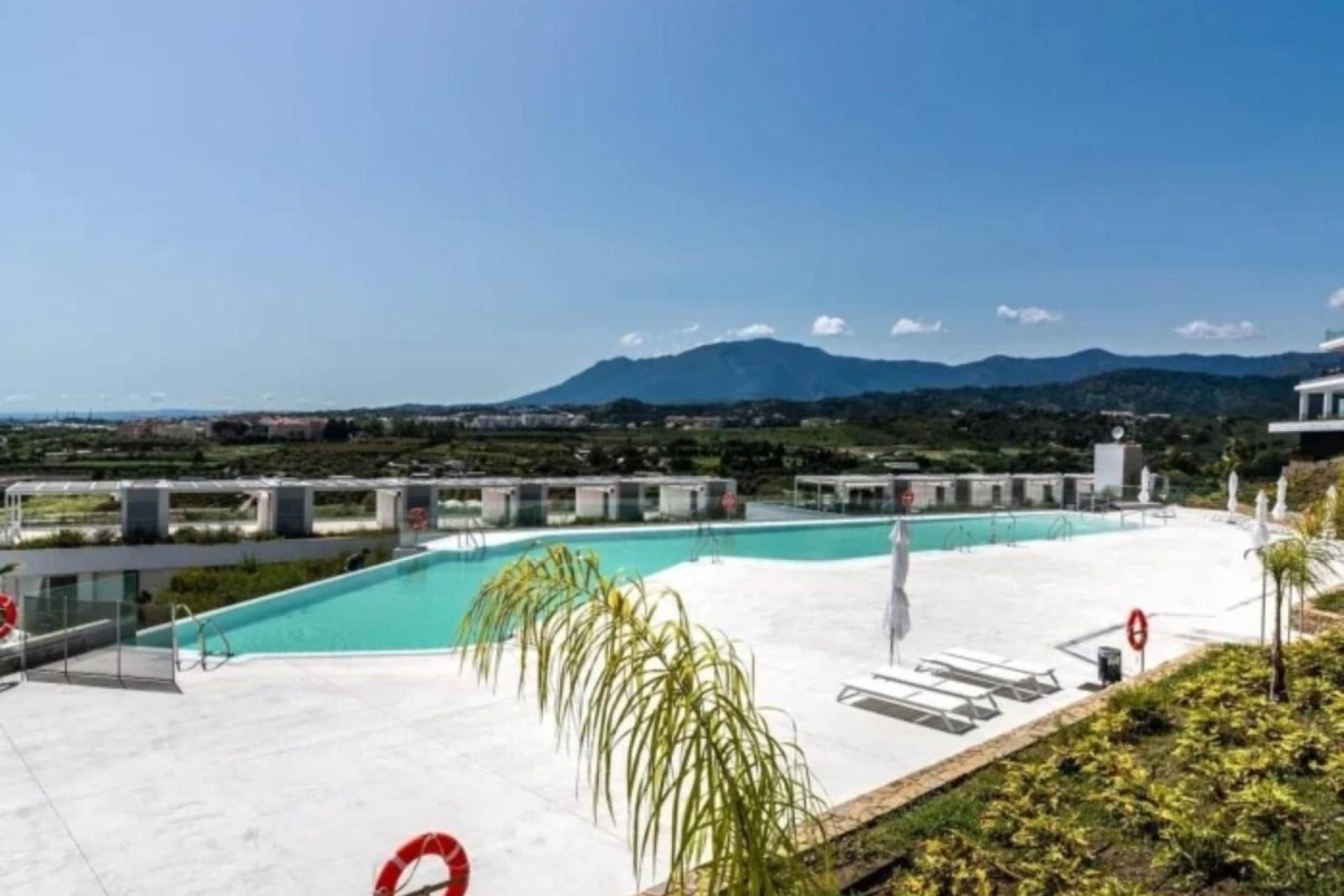 Wiederverkauf - Villa - Estepona - Cancelada