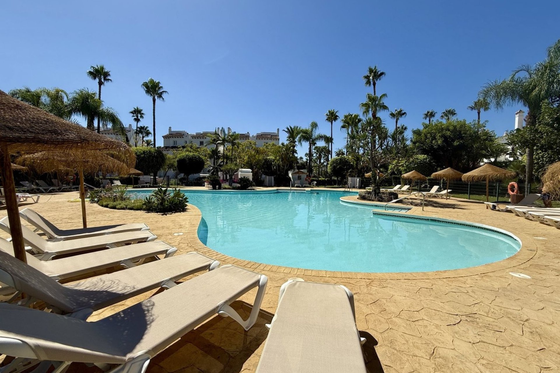 Wiederverkauf - Villa - Estepona - Costalita