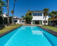 Wiederverkauf - Villa - Estepona - Costalita