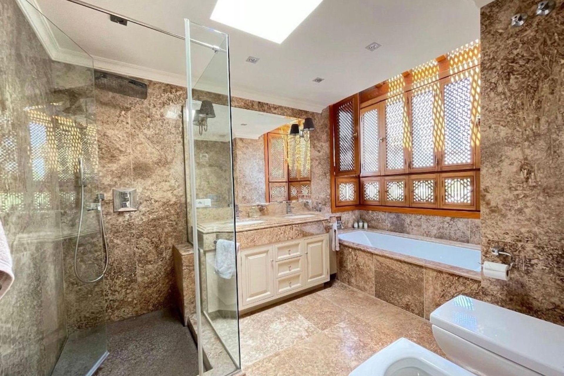Wiederverkauf - Villa - Estepona - Costalita