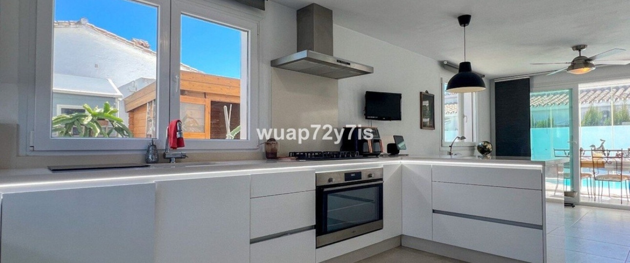 Wiederverkauf - Villa - Estepona - Costalita