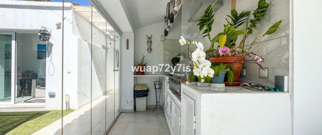Wiederverkauf - Villa - Estepona - Costalita