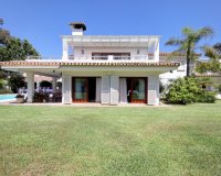 Wiederverkauf - Villa - Estepona - Costalita