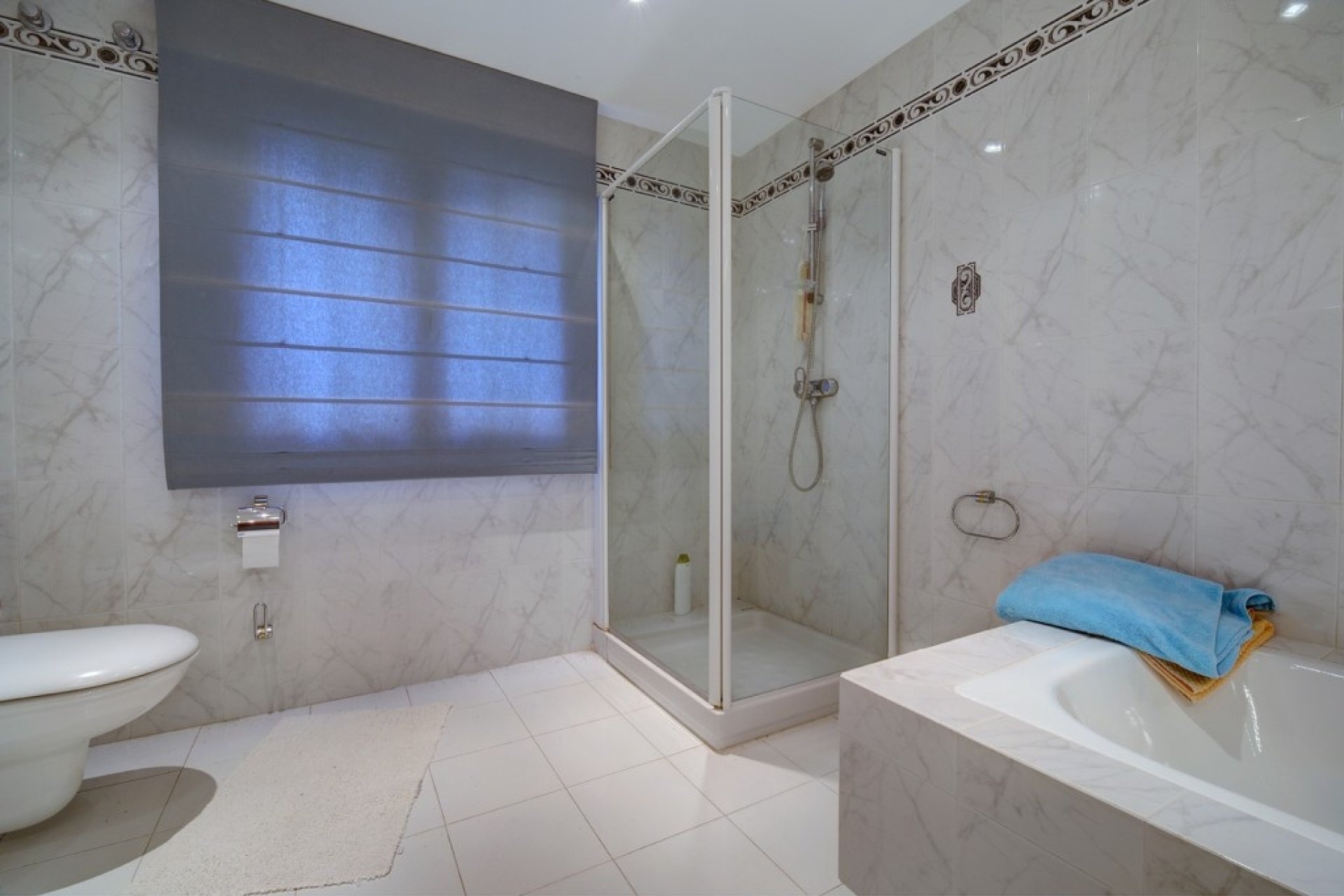 Wiederverkauf - Villa - Estepona - Costalita