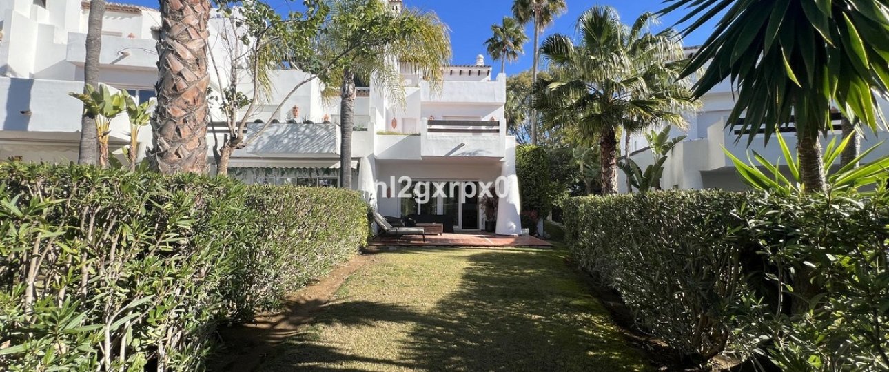 Wiederverkauf - Villa - Estepona - Costalita