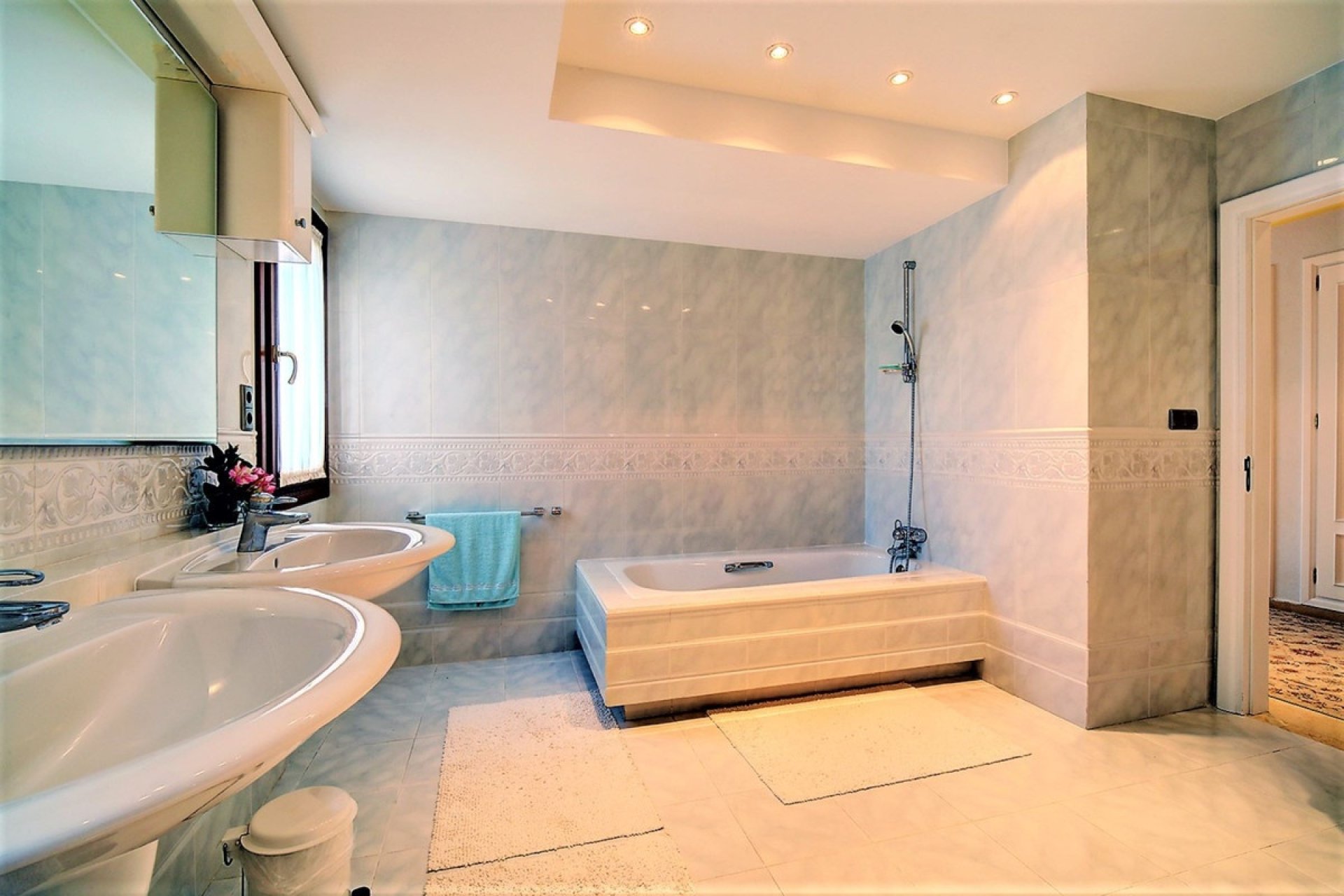 Wiederverkauf - Villa - Estepona - Costalita
