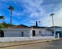 Wiederverkauf - Villa - Estepona - El Padron