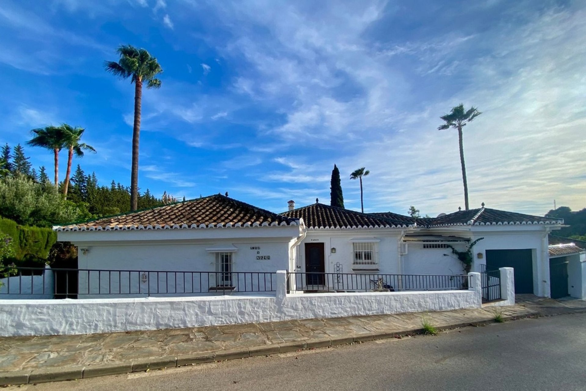 Wiederverkauf - Villa - Estepona - El Padron