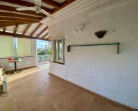 Wiederverkauf - Villa - Estepona - El Padron